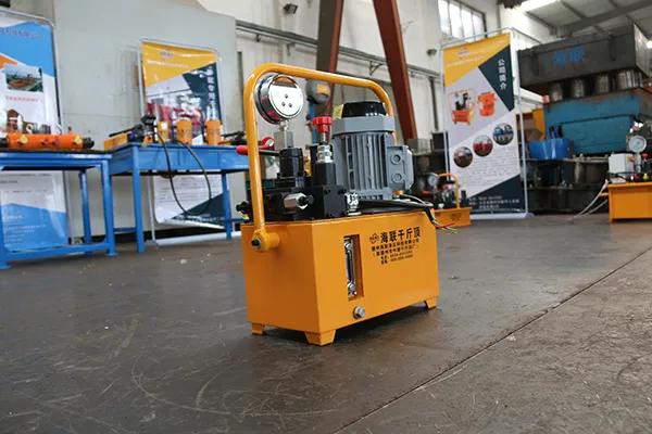 Pompe hydraulique électrique portable