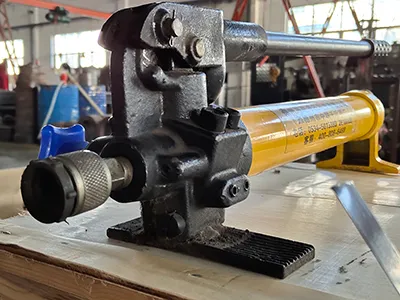Pompe hydraulique manuelle